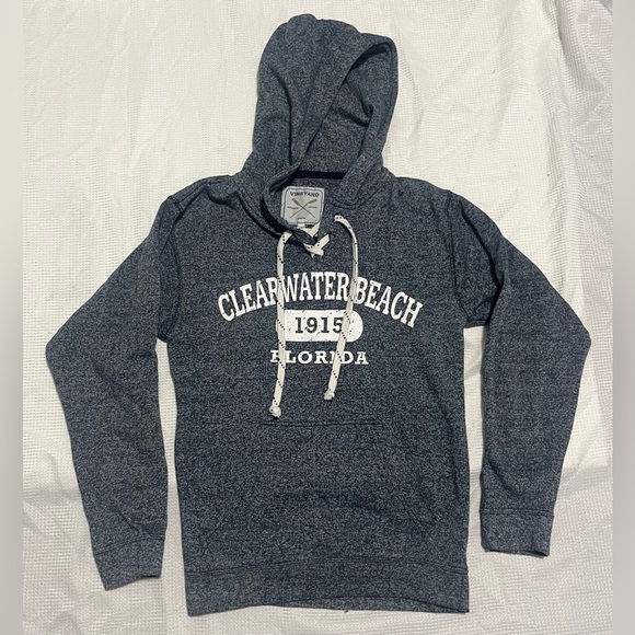Clearwater Beach Gray Hoodie Sweatshirt Women’s Size Small - Picture 1 of 10